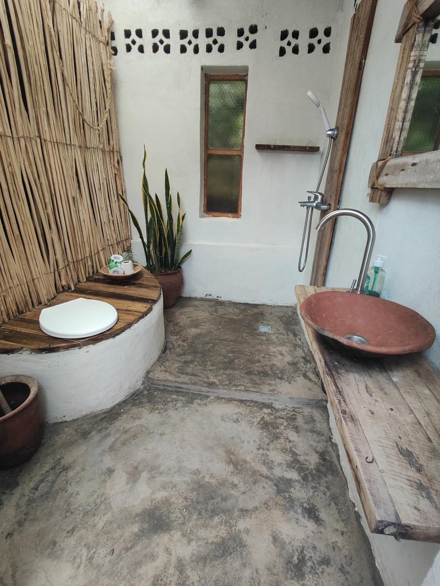 Inzu Lodge Gisenyi Buitenkant foto