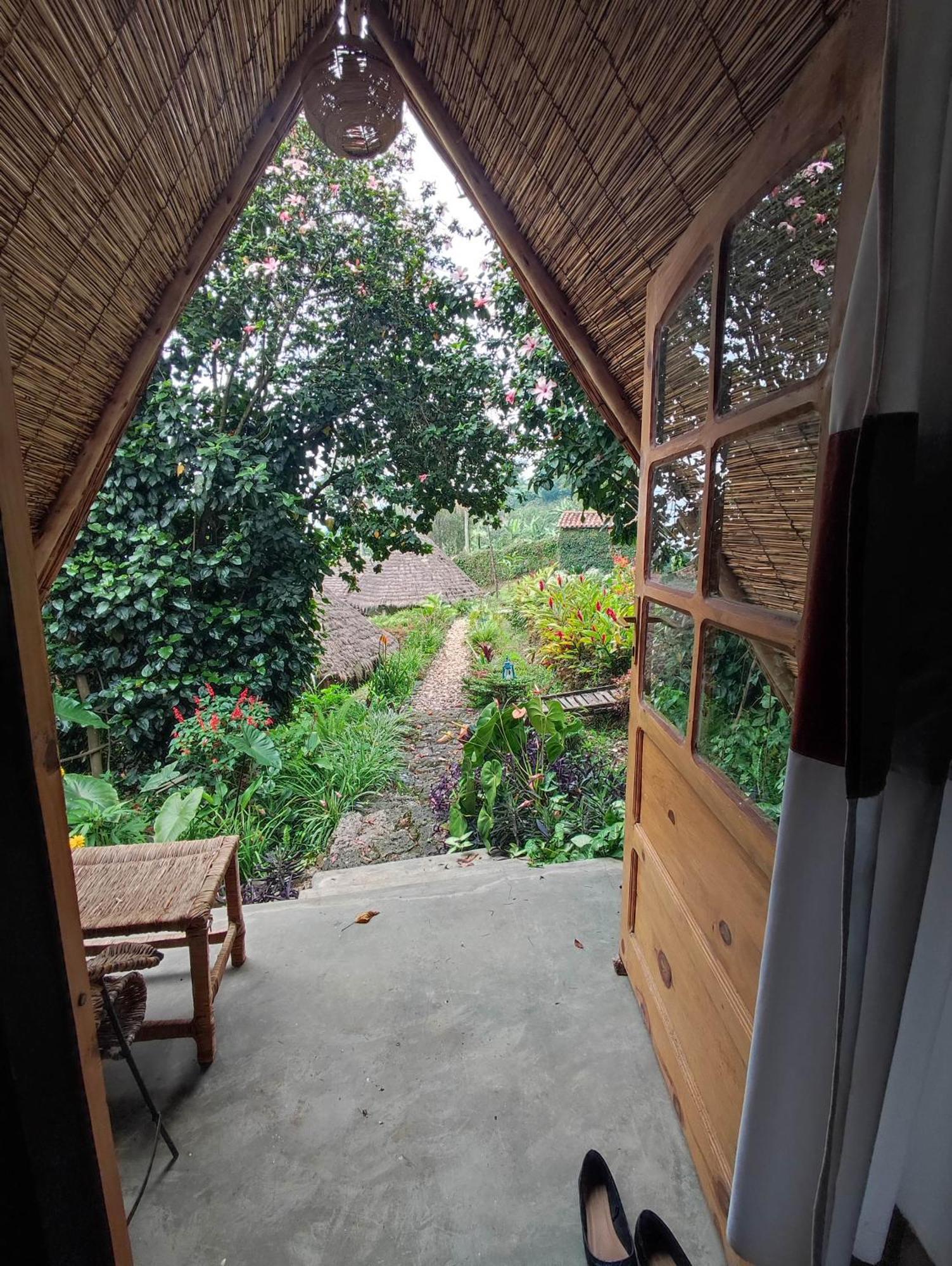 Inzu Lodge Gisenyi Buitenkant foto