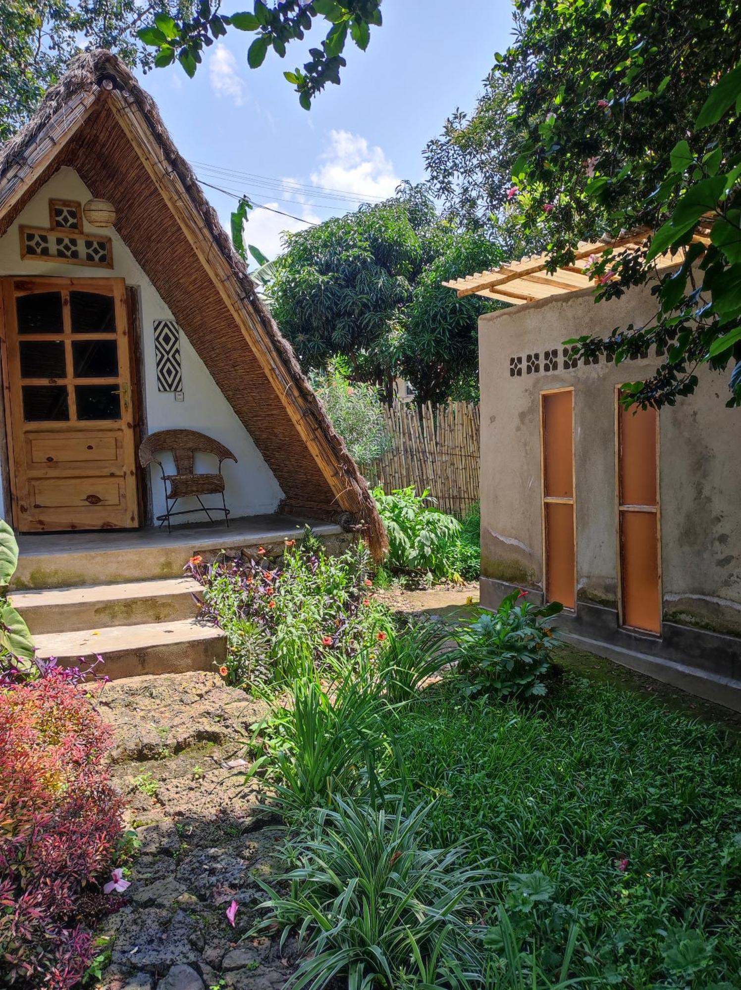 Inzu Lodge Gisenyi Buitenkant foto