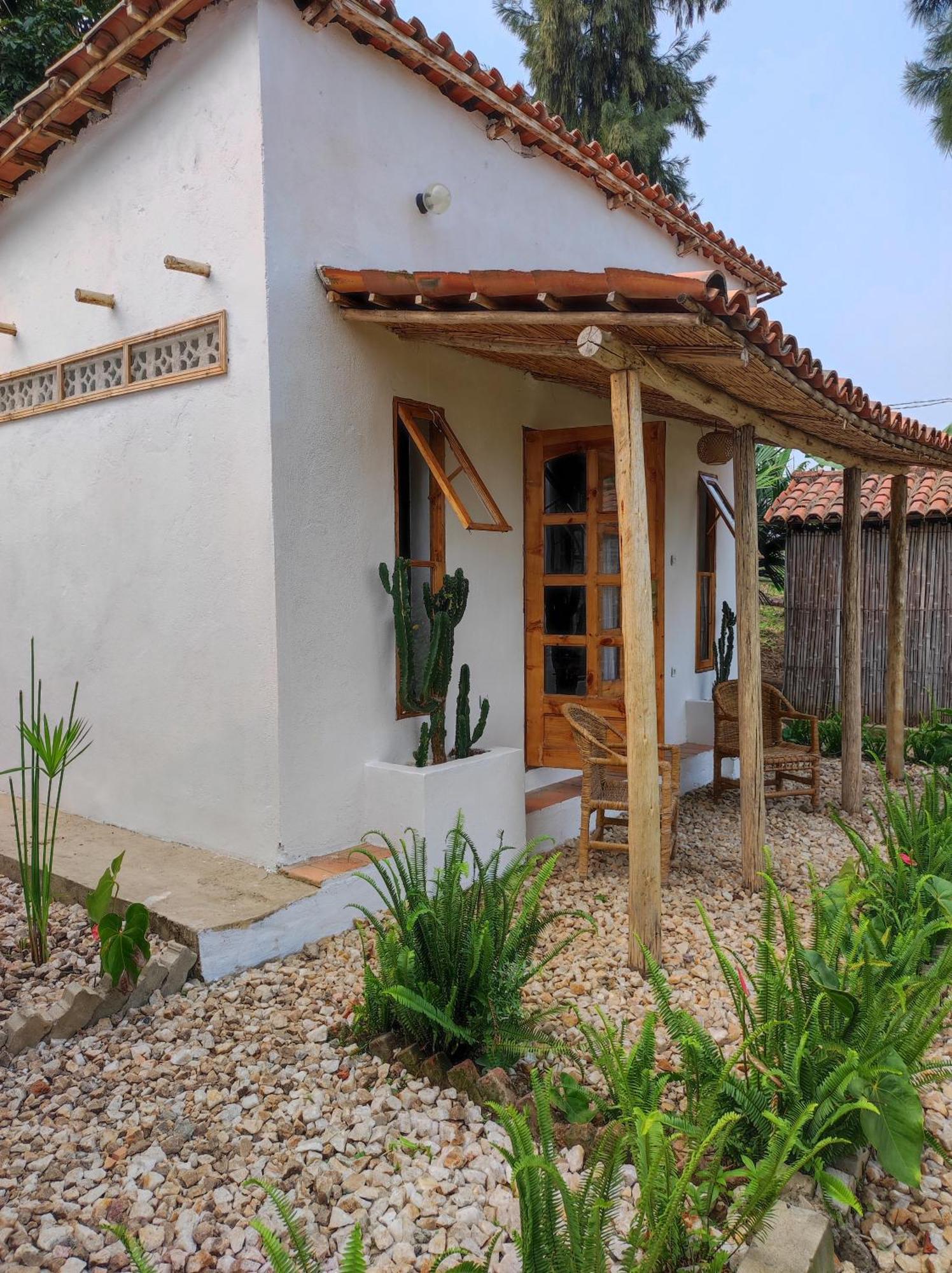 Inzu Lodge Gisenyi Buitenkant foto